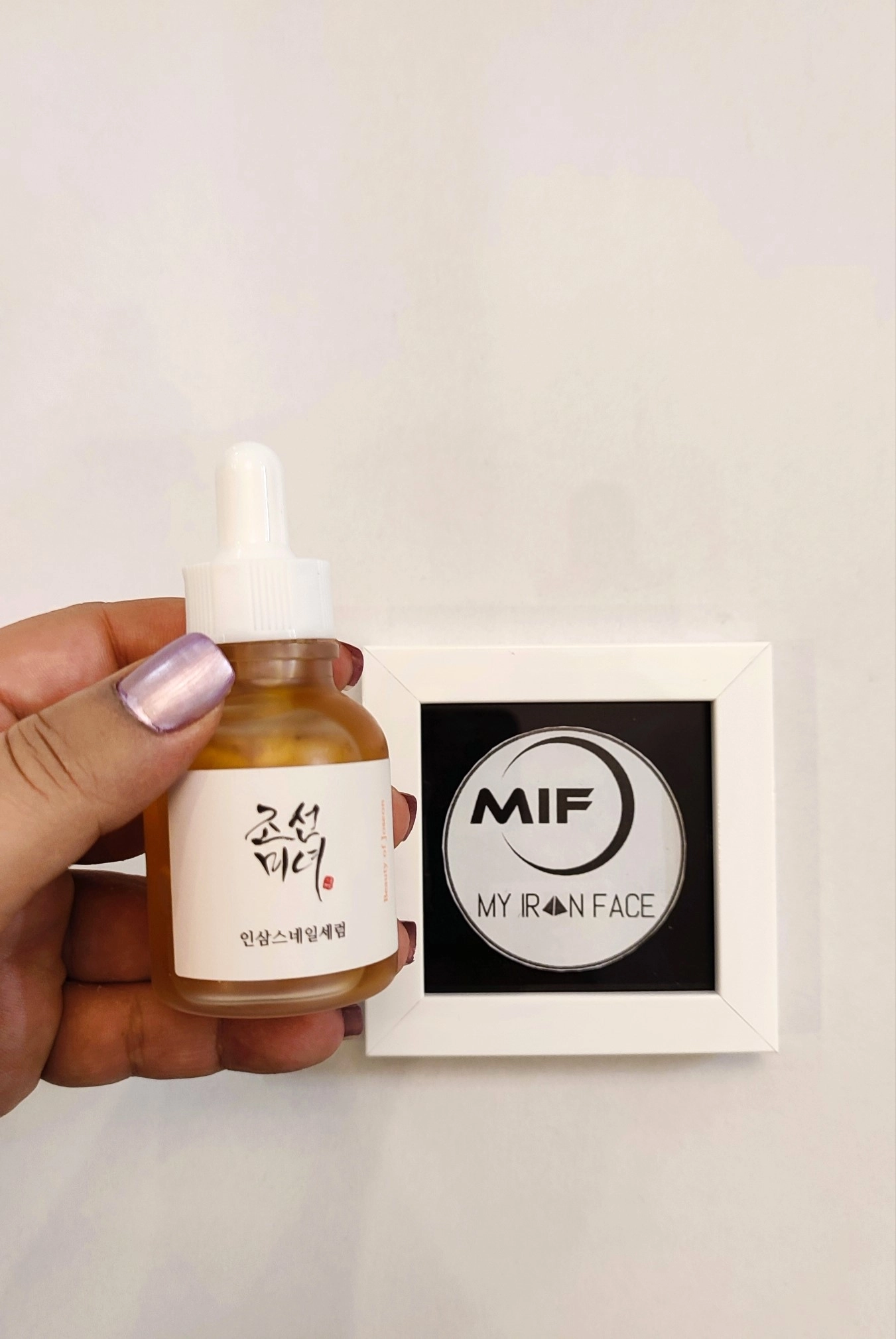 جنسینگ و حلزون جوانساز و احیا کننده پوست